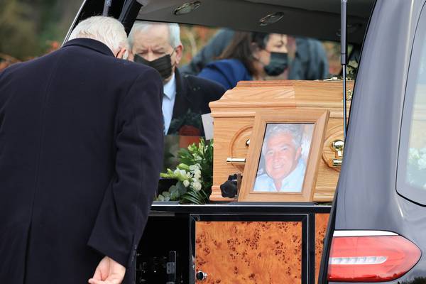 Former colleagues and business figures attend Sean FitzPatrick’s funeral