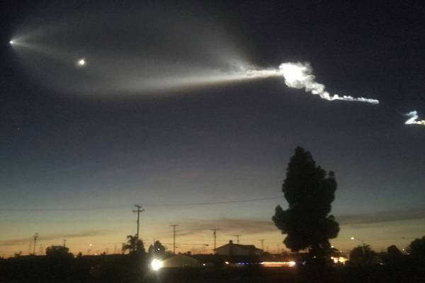 Strange lights in California sky leave residents baffled
