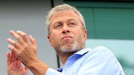 Roman Abramovich wins first round of libel battle over Putin’s People book