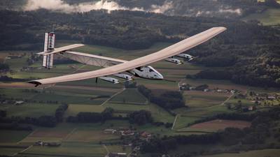 Swiss pilots to fly solar plane around world