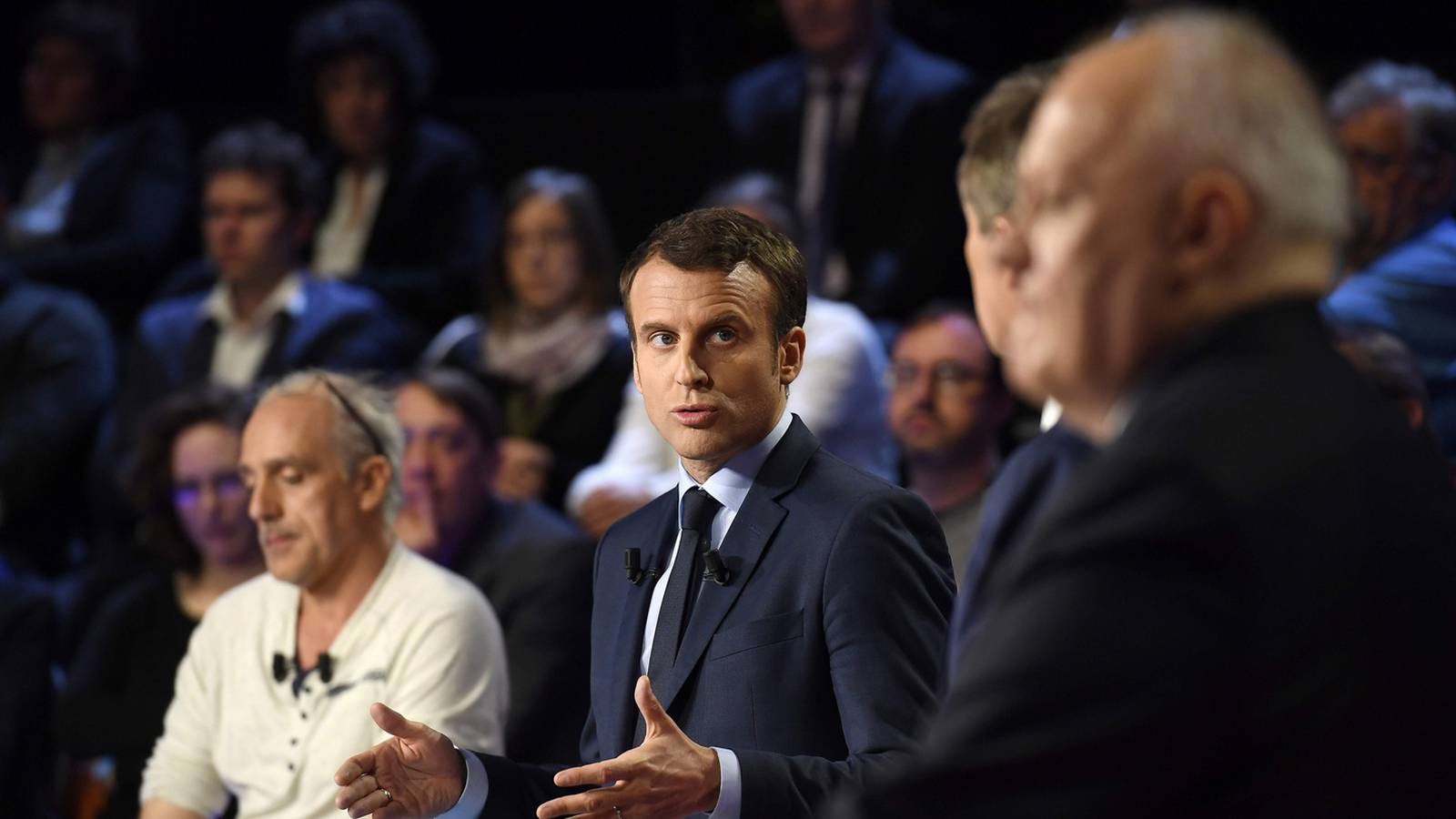 11 претендентов. Дебаты президента Франции. Дебаты президентские во Франции.
