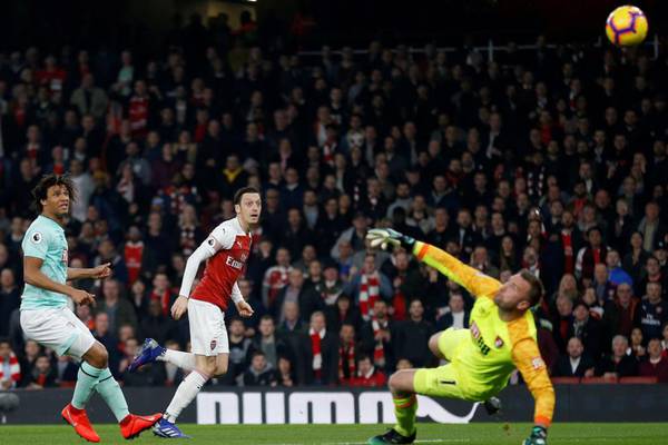 Mesut Özil mesmerizes as five-star Arsenal stroll past Bournemouth