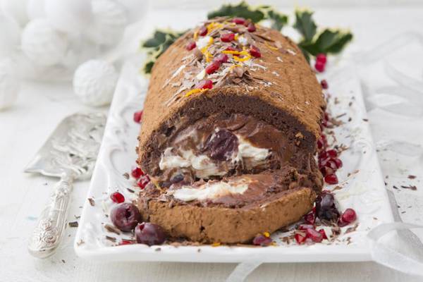 Chocolate roulade with cherries