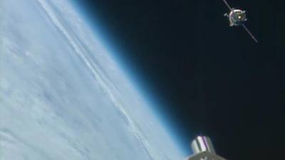 Video: Joint US-Russian crew reaches space station