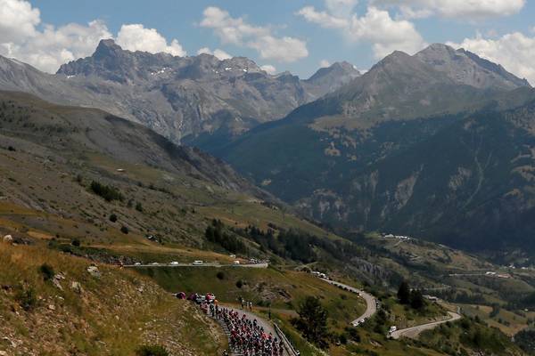 Dan Martin slips back on Col d’Izoard to finish 70th