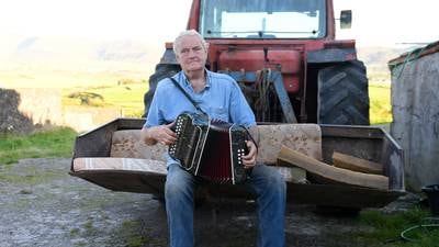 ‘The sign outside said ‘Séamus Begley playing here tonight – if the silage is baled’