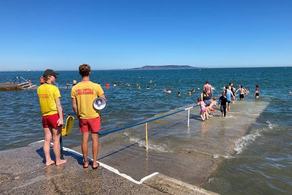 Temperatures to hit 28 degrees as hot weather warning for Ireland is in place