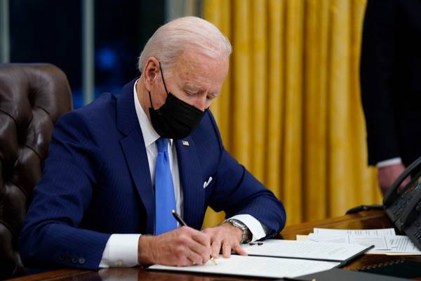 Biden signs immigration orders in bid to undo Trump policies