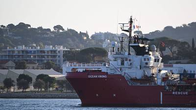 Contact lost with boat carrying 500 migrants in Mediterranean