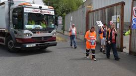 Unite provides €10,000 to support striking Greyhound workers in Dublin