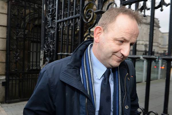 Maurice McCabe settles High Court actions against State and Tusla