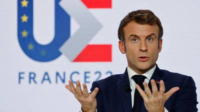 Macron calls for stronger EU borders and closer defence ties