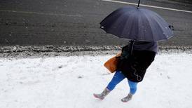 Red weather alert extended nationwide with 40cm of snow forecast