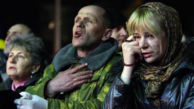 Tears and fury as Kiev’s mourning protesters reject crisis deal
