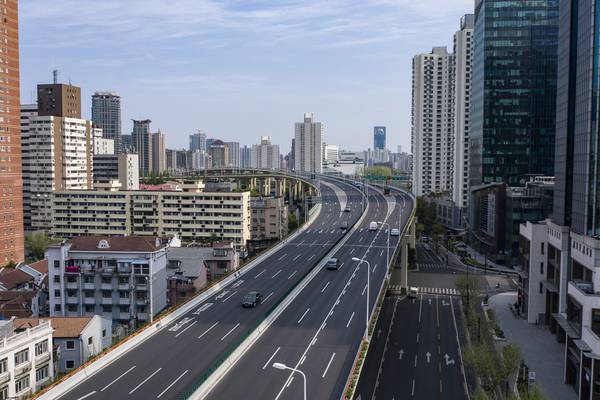 Shanghai lockdown stokes global supply chains anxiety