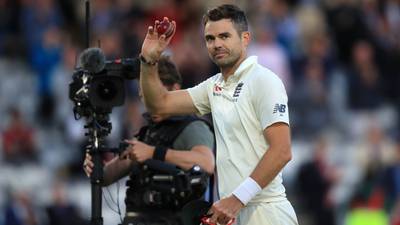 High-five for Anderson as England leave India reeling