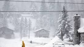 Blizzard leaves thousands of homes without power in California and Nevada
