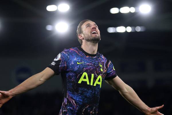 Kane racks up the records in victory at Brighton