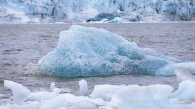 Temperatures around North Pole close to melting point