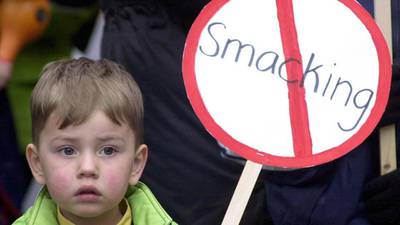Renewed pressure for   ban on  smacking of  children