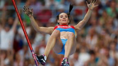Moscow finds a high point as brilliant Yelena Isinbayeva turns back the clock