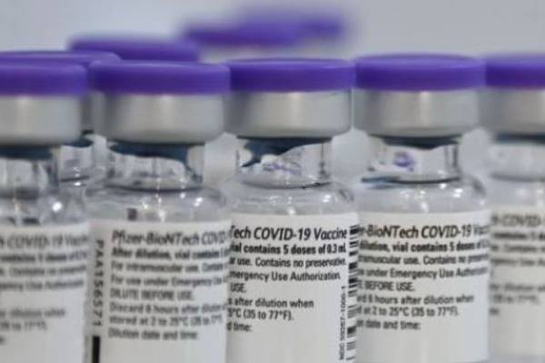 Covid-19: EU says it will make vaccine companies respect supply contracts