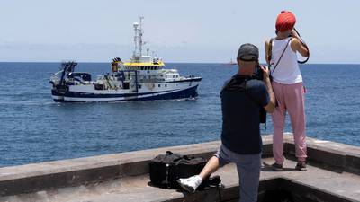 Tenerife shaken by search for missing girl and father