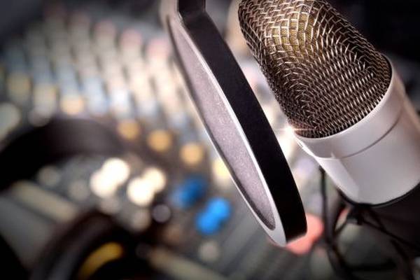 BAI commits to ‘exploring’ new Irish language radio options