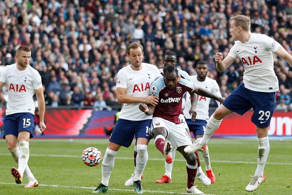 Olympic Stadium derby win sees West Ham replace Tottenham in top four