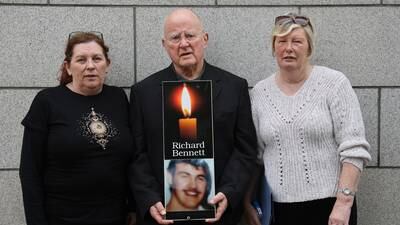 Christy Moore hopes for ‘peace of mind’ for Stardust families as he reads tribute to victim