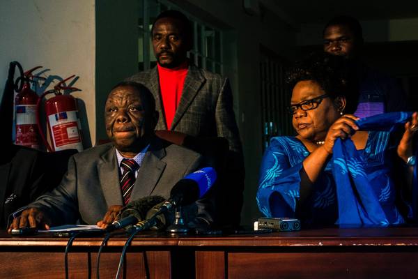 Main Zimbabwe opposition parties join to take on  Mugabe in 2018