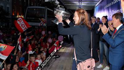 Hundreds welcome Cork camogie record-breakers home