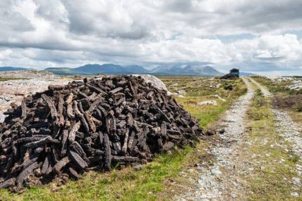 Fintan O’Toole: Urbanites have no right to preach to those who burn turf