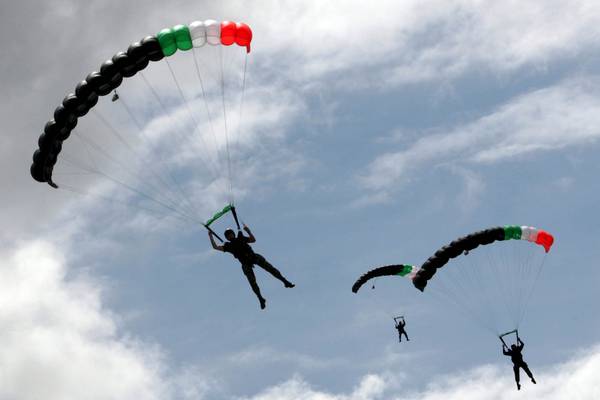 Two members of Defence Forces hospitalised after parachuting incident 