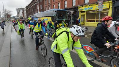 Cycling group wants Dublin streets cleaned near building sites