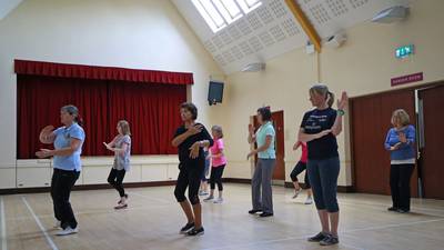 Get moving: T’ai chi for people with arthritis
