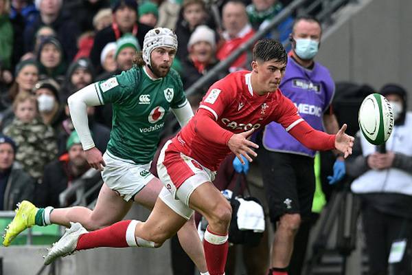 Rees-Zammit misses out as Faletau returns for Wales