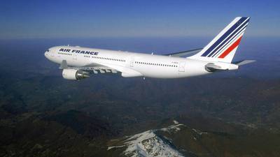 Air France-KLM cuts first quarter losses to €417m