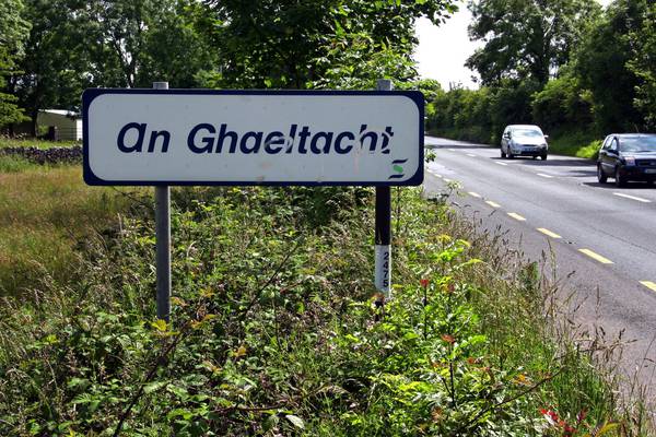 A history of Ireland in phrases as Gaeilge