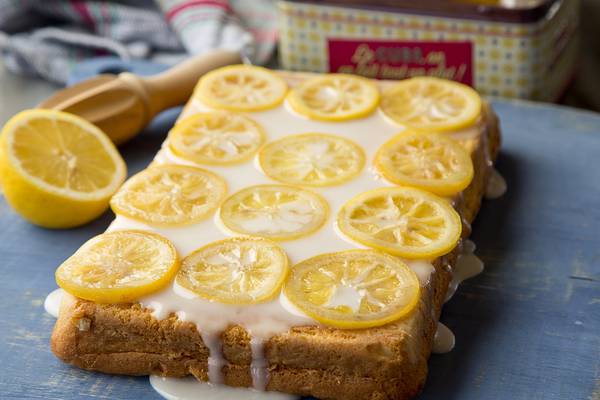 How to make the best lemon drizzle cake