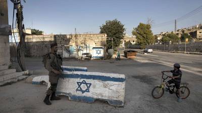 Israeli and Palestinian demands kill chances of peace talk restart