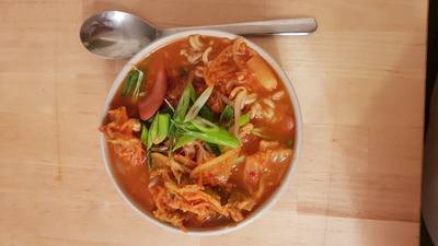 How to make two-step spicy Korean army stew