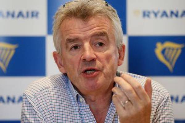 Ryanair expects loss of €350-€400m despite traffic recovery