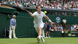 Murray begins title defence with clinical display