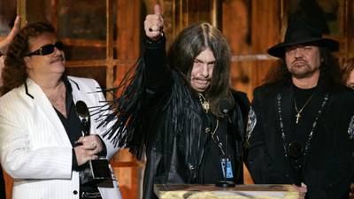 Lynyrd Skynyrd drummer Robert Burns Jr dies in crash