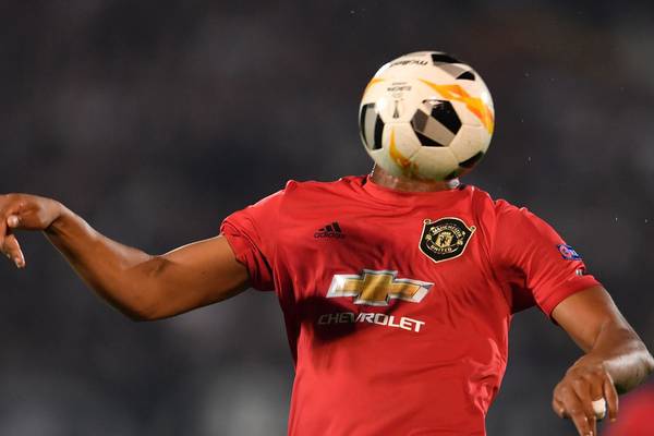 Anthony Martial spot kick earns Manchester United a first away win since March
