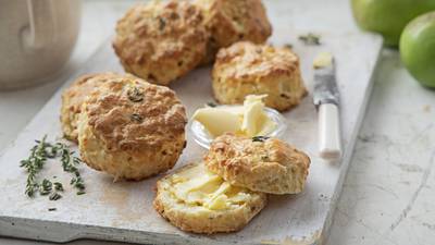 Apple, cheddar and thyme scones