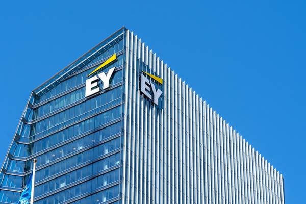 EY attempts to smooth path to vote on radical break-up of firm