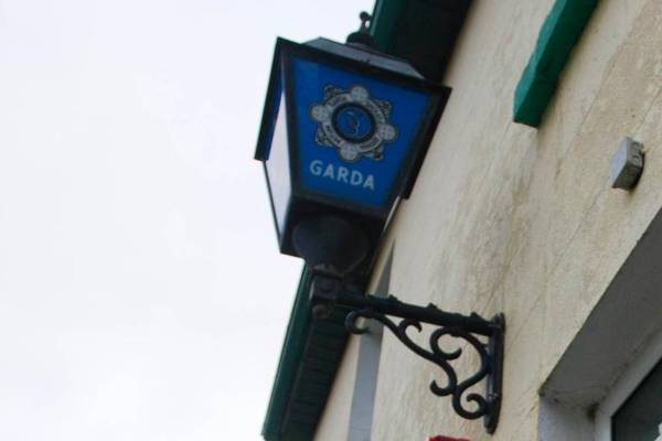 Garda arrested on suspicion of taking payments from crime gang