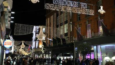 Pressure increases to remove ‘Grafton Quarter’ Christmas lights